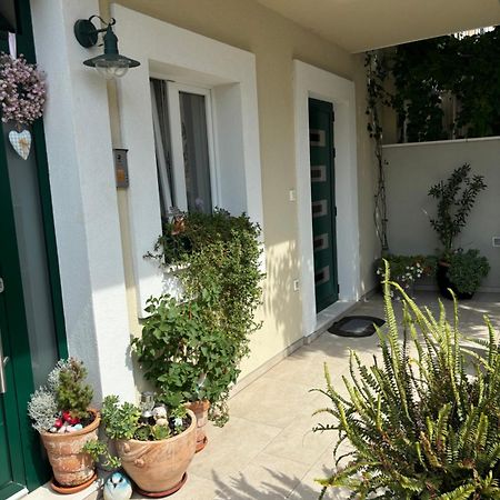 Apartman Onavi มาคาร์สกา ภายนอก รูปภาพ