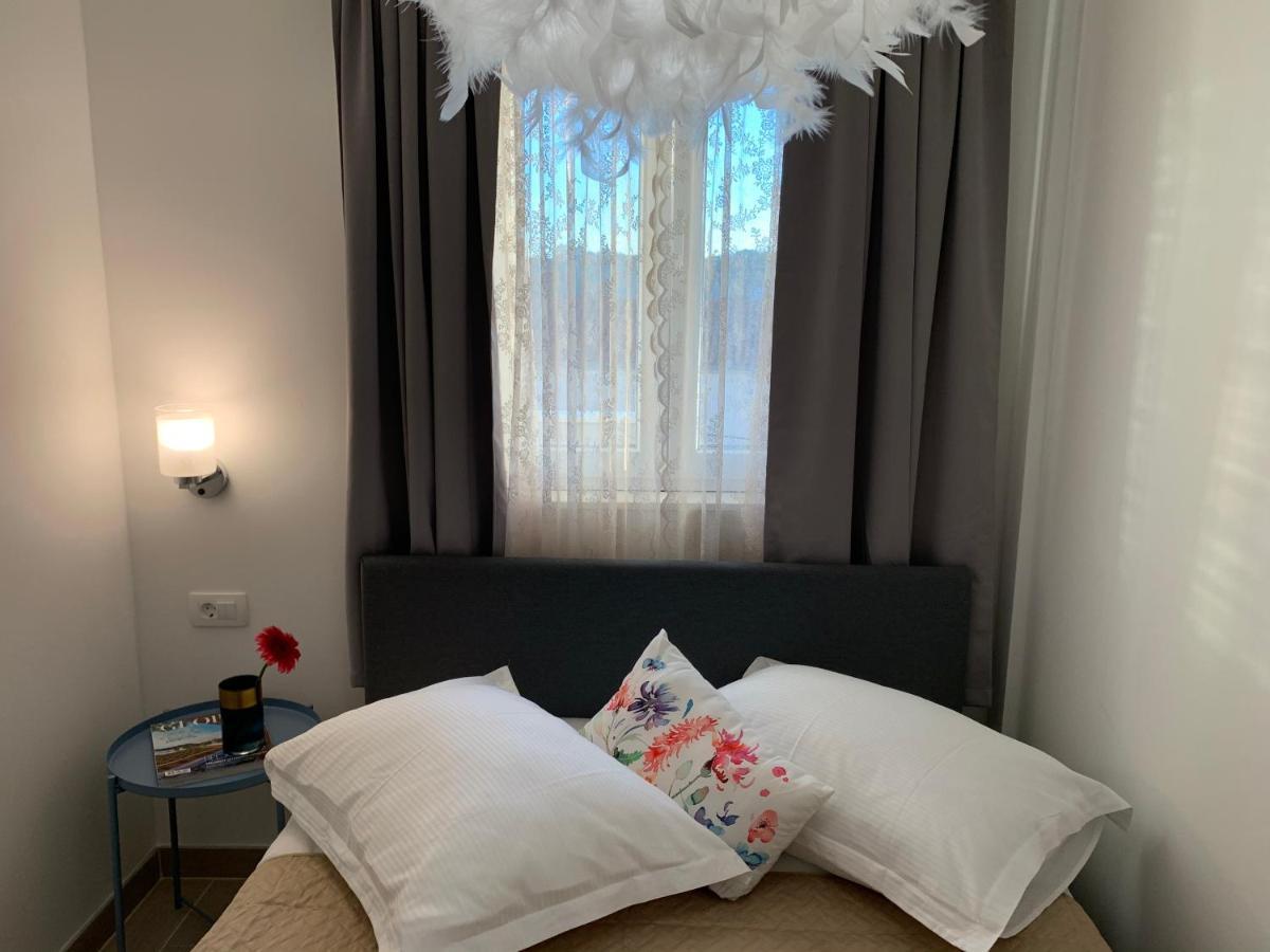Apartman Onavi มาคาร์สกา ภายนอก รูปภาพ