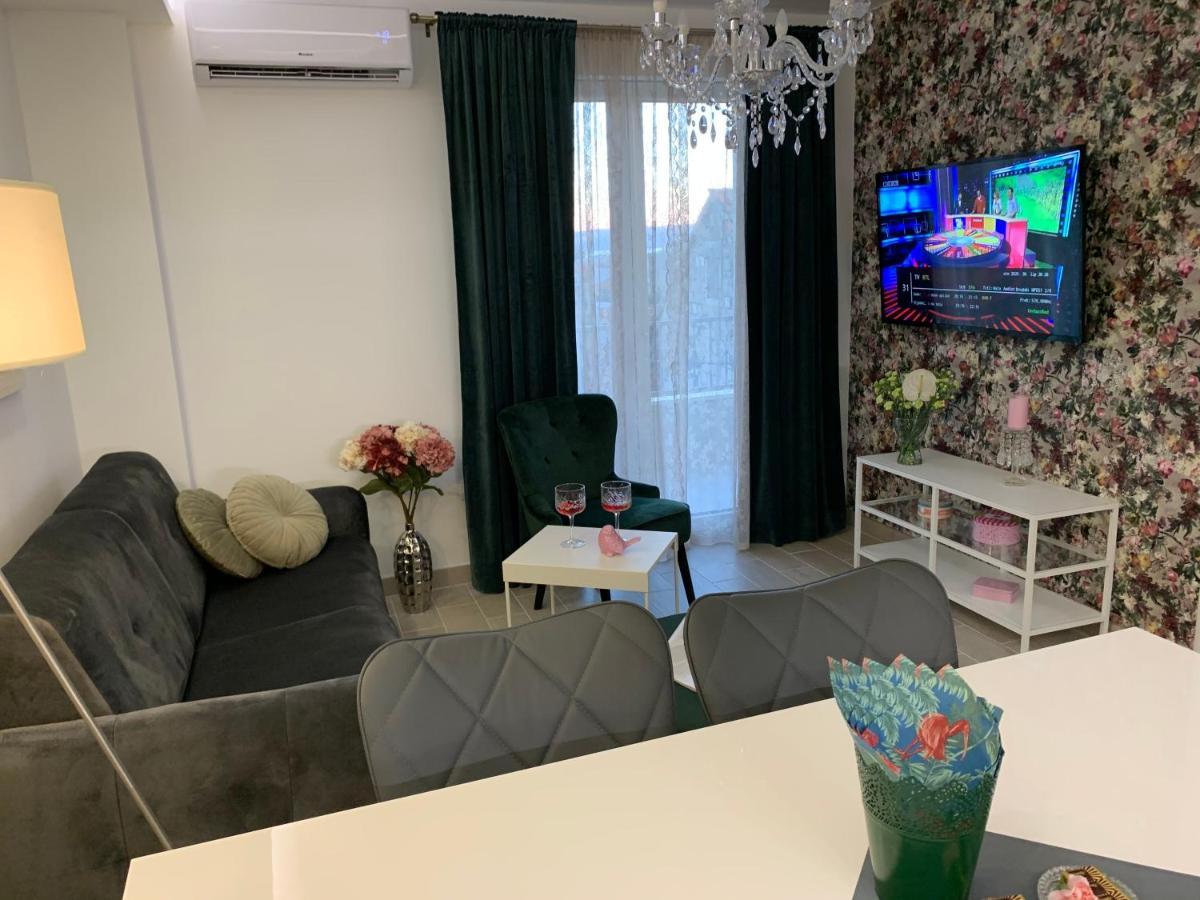 Apartman Onavi มาคาร์สกา ภายนอก รูปภาพ
