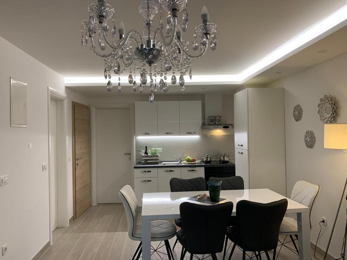 Apartman Onavi มาคาร์สกา ภายนอก รูปภาพ