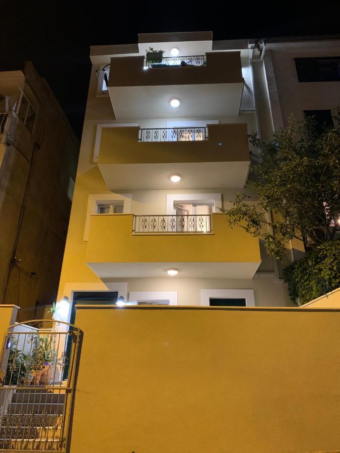 Apartman Onavi มาคาร์สกา ภายนอก รูปภาพ