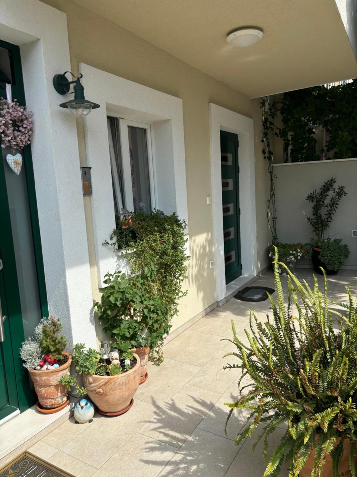 Apartman Onavi มาคาร์สกา ภายนอก รูปภาพ